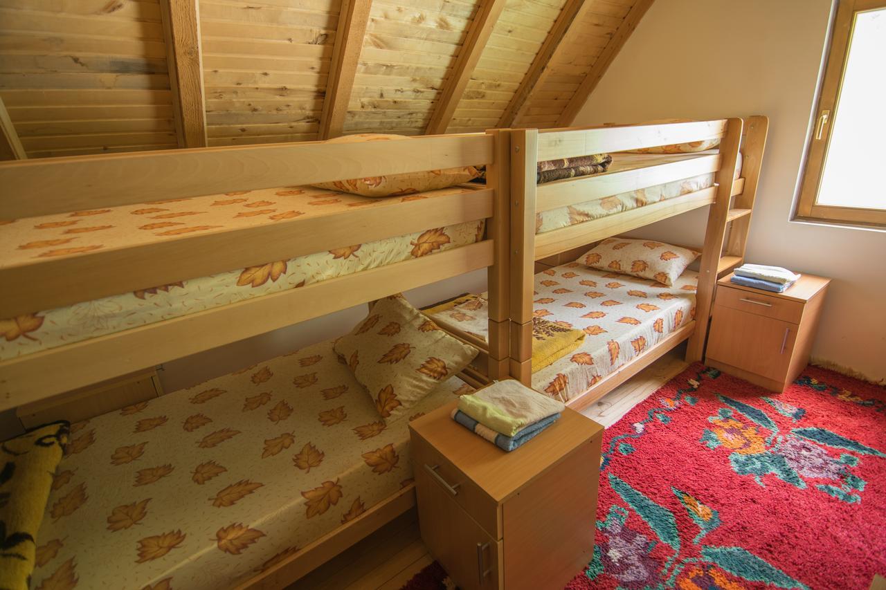 Bungalows Katun Maja Karanfil Gusinje Ngoại thất bức ảnh