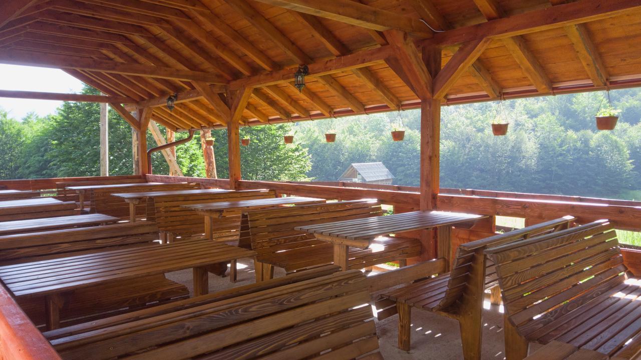 Bungalows Katun Maja Karanfil Gusinje Ngoại thất bức ảnh