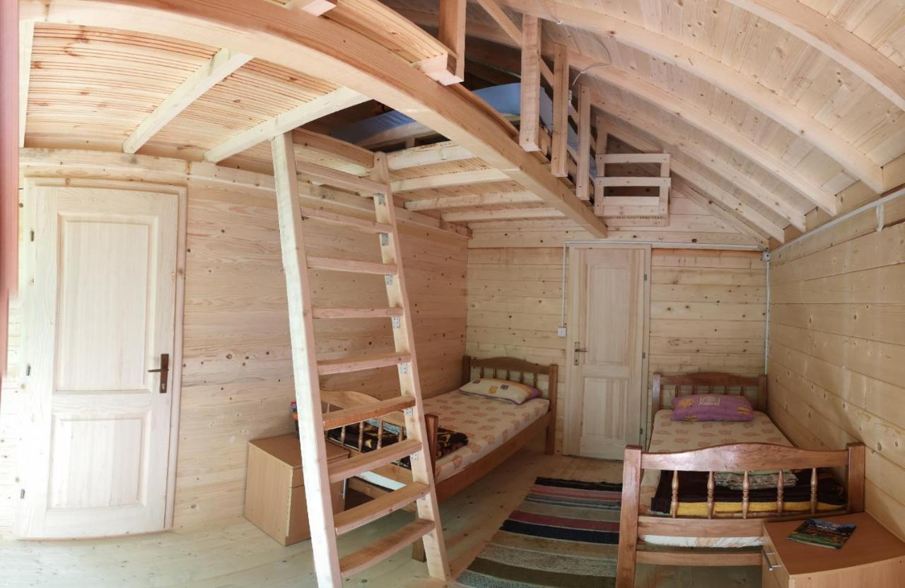 Bungalows Katun Maja Karanfil Gusinje Ngoại thất bức ảnh
